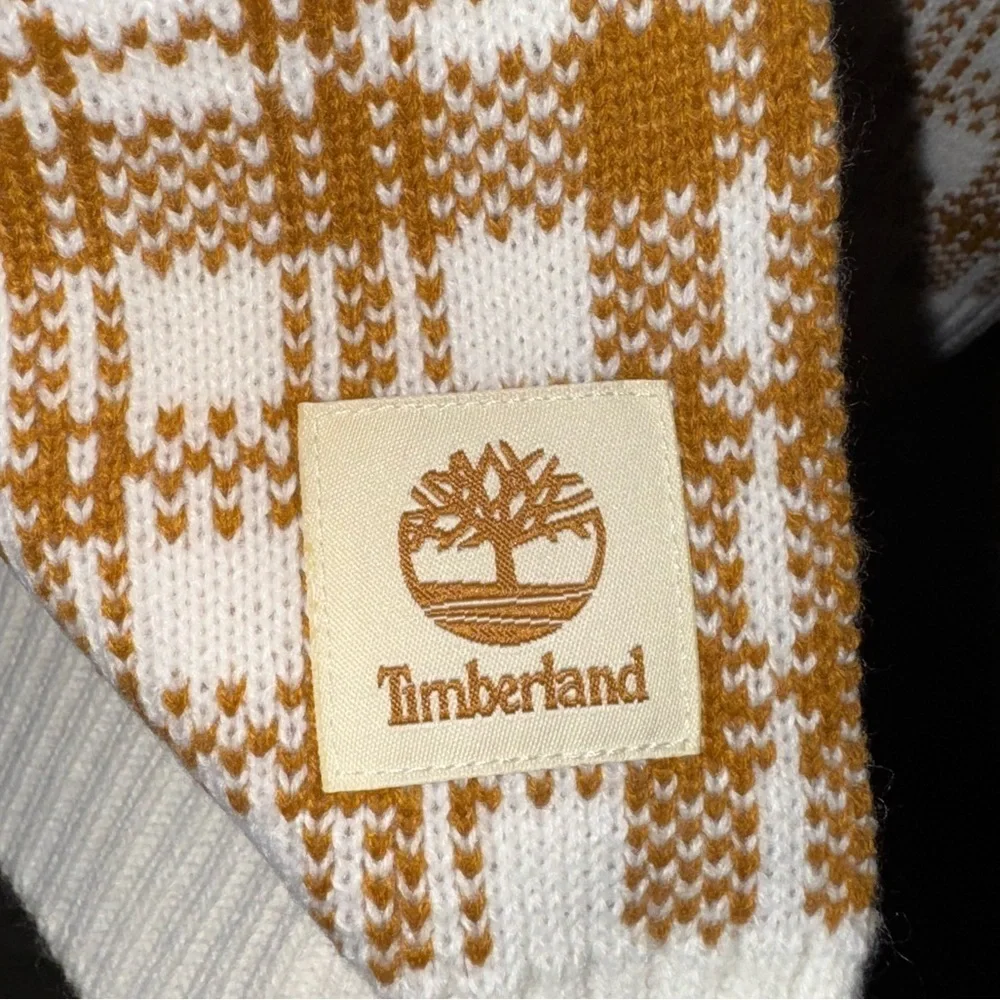 Timberland plaid scarf. Super warm and cozy NWT Women/Men🔥